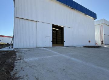 Bodega-Galpón · 1800m² · 1 Ambiente · Deposito 1800 m². Polo 52. Oficinas, Baños y Rociadores. Aut Cba Rosario!