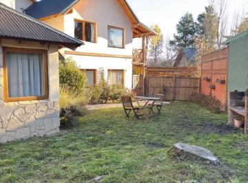 Casa de 5 ambientes, San Martín de los Andes · Casa en Venta en Barrio Bickel – Confort y Ubicación Estratégica
