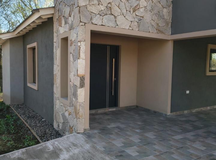 Casa · 87m² · 3 Ambientes · 1 Cochera