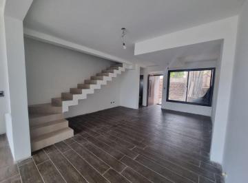 Departamento de 4 ambientes, Godoy Cruz · Triplex Godoy Cruz