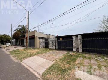 Casa · 300m² · 4 Ambientes · 2 Cocheras · Estrada 3200. Casa en Alquiler Vista Al Rio