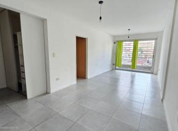 Departamento de 1 ambiente, Villa del Parque · Monoambiente con Balcón Al Contrafrente - Cochera Semicubierta