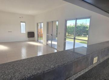 rs:kfqrvacfqvjfyai18h0ji0pt · Venta Casa 4amb San Eduardo Pilar del Este