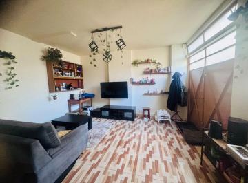 PH · 156m² · 5 Ambientes · Venta PH con Dos Viviendas y Patio - Beccar