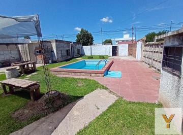 Casa · 186m² · 5 Ambientes · Casa en Venta - 4 Dorm. 2 Baños - San Nicolás