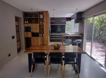 Casa · 180m² · 7 Ambientes · 2 Cocheras · Casa en Venta 4 Dorm., 500 m² - Piscina - Terraza - Playroom - Chacras de Coria Luján de Cuyo