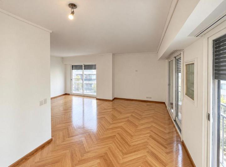 Departamento · 123m² · 6 Ambientes · 1 Cochera
