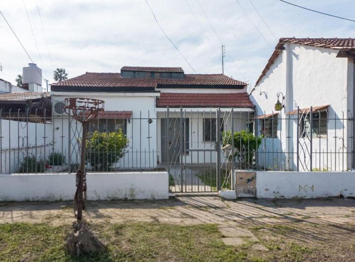 Casa · 159m² · 3 Ambientes · 2 Cocheras