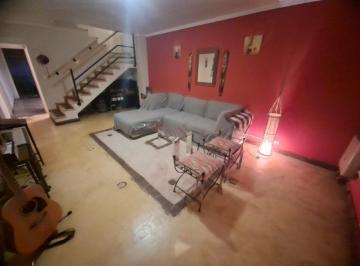 Departamento · 1m² · 4 Ambientes · 2 Cocheras · Triplex de 4 Ambientes en Alquiler en Carapachay