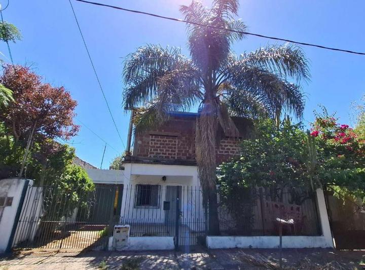 Casa · 103m² · 3 Ambientes · 1 Cochera