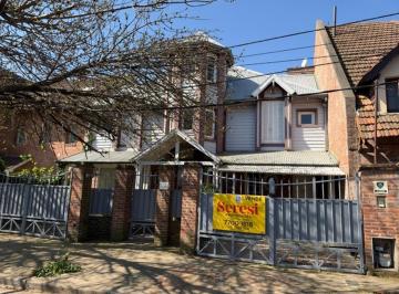 Casa · 238m² · 5 Ambientes · 2 Cocheras · Exc Ubic Chalet 3 Pl 4 Dor 2 Ste Play Fdo Pil Coch Imp