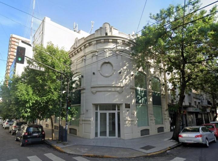 Local comercial · 630m²