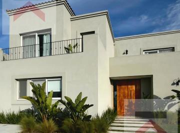 Casa · 220m² · 5 Ambientes · Casa en Santa Ana Villanueva, Tigre, Alquiler Temporal (Feb.2026)