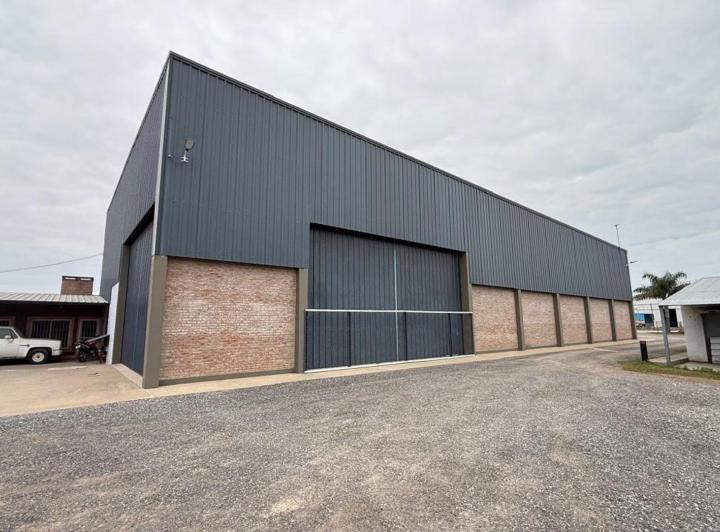 Bodega-Galpón · 750m²