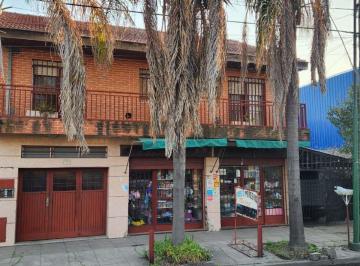 Casa · 246m² · 6 Ambientes · 2 Cocheras · Venta Casa 3 Amb + 2 Locales + Depto Ituzaingo