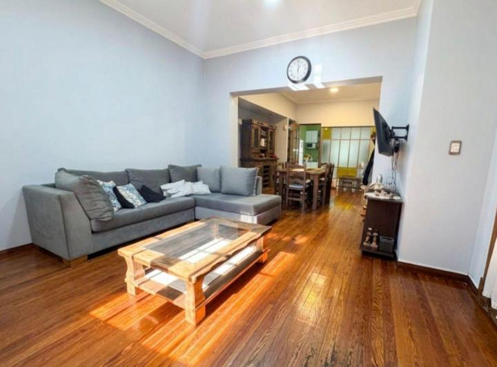 Casa · 185m² · 5 Ambientes