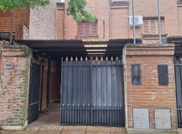 Casa de 4 ambientes, Ciudad de Santa Fe · Pje Grilli 1900 - 2 Baños, 2 Dorm, Patio, Living - Comedor