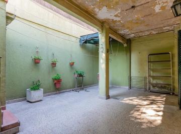 Casa · 210m² · 4 Ambientes · 1 Cochera · Venta Casa Luis Agote 3 Dorm, Cochera y Local - Oportunidad!