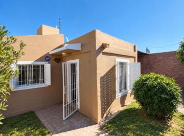 Casa · 56m² · 3 Ambientes · 1 Cochera · Se Vende Casa en Ciudad de La Punta San Luis