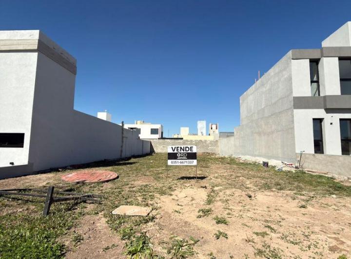Terreno · 360m²