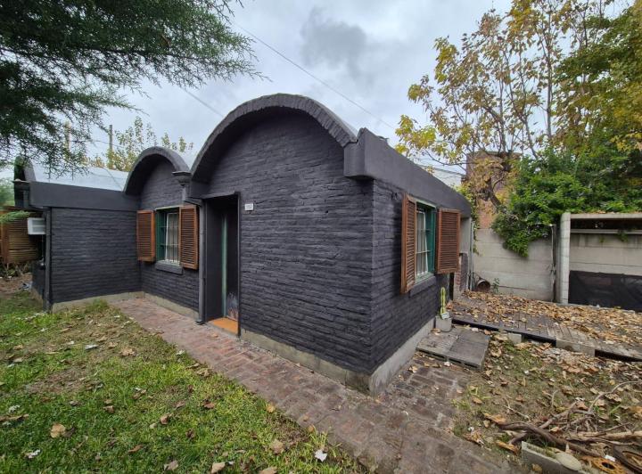 Casa · 85m² · 4 Ambientes · 1 Cochera