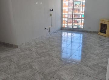 Departamento de 3 ambientes, Liniers · Depto 3 Amb C/balcon Apto Profesional
