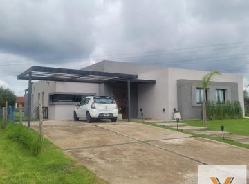 Casa · 175m² · 5 Ambientes · Casa en Venta - 4 Dorm. 4 Baños - Escobar