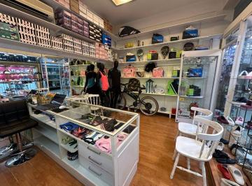 Local comercial · 21m² · Venta Oprtunidad Local en Galeria Belgrano