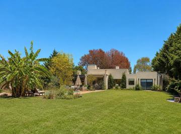 Casa · 261m² · 7 Ambientes · 2 Cocheras · Venta | Casa en La Esperanza Club de Campo | Vco Propiedades