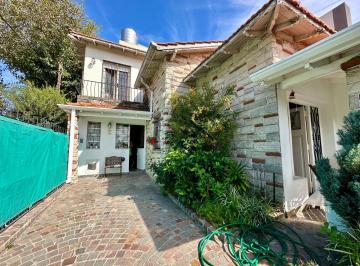 Casa de 4 ambientes, Vicente López · PH 4 Amb. Apto Crédito. Independiente y con Excelente Ubic.