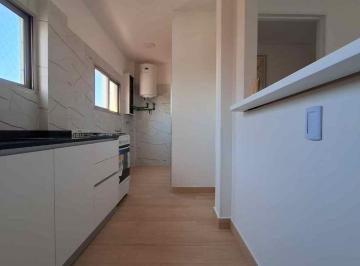 Departamento · 40m² · 2 Ambientes · Alquiler Dpto 2 Amb con Balcon en Lanusita