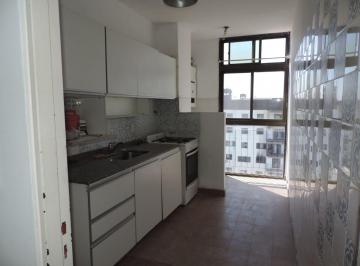 Departamento de 3 ambientes, Avellaneda · Departamento 3 Ambientes con Balcón en Venta Complejo de Wilde
