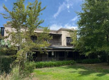 Casa · 250m² · 6 Ambientes · 1 Cochera · Casa en Venta Ubicado en Santa Maria de Tigre, Rincón de Milberg, Tigre