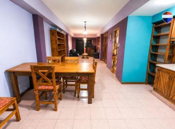 Casa · 109m² · 4 Ambientes · 1 Cochera · Venta Casa Duplex 4 Ambientes en Sarandi
