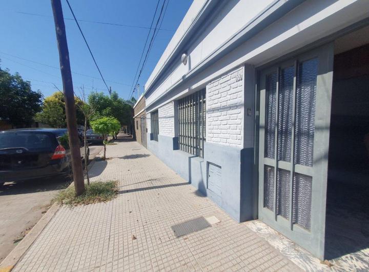 Casa · 253m² · 5 Ambientes · 1 Cochera