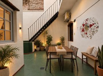 Casa · 67m² · 6 Ambientes · Casa de Pasillo en Barrio Martin