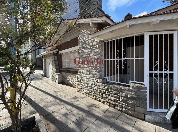 Casa · 134m² · 5 Ambientes · 1 Cochera