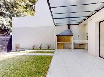 Casa · 230m² · 5 Ambientes · 2 Cocheras · Casa en Venta en Martinez, 5 Amb en 3 Plantas con Jardín