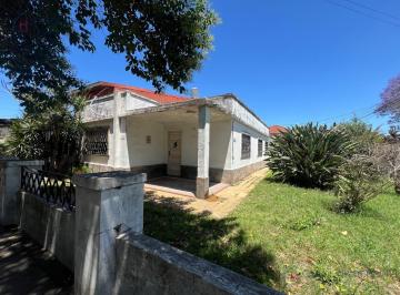 Casa · 101m² · 3 Ambientes · Casa Oportunidad Para Inversión