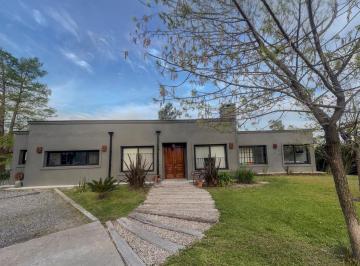 Casa · 179m² · 6 Ambientes · 1 Cochera · En Venta: Impecable Casa en Una Planta en Barrio Cerrado Bella Vista Chico.