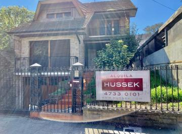 Casa · 290m² · 4 Ambientes · 4 Cocheras · Excelente Casa en Venta, 3 Dorm., con Cochera - Martínez, San Isidro