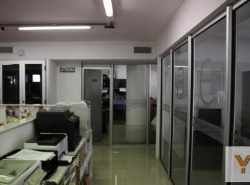 Oficina comercial · 330m² · 10 Ambientes · Oficina en Venta - 10 Ambientes - Monserrat
