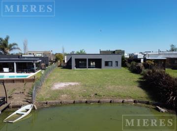 Casa · 165m² · 6 Ambientes · 5 Cocheras · Casa en Venta Sobre Lote Interno Barrio Norte El Canton, Escobar