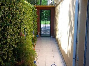 PH · 82m² · 3 Ambientes · 1 Cochera · PH en Venta Al Frente con Terraza y Cochera en Lavallol
