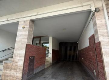Garage · 17m² · Cochera Fija y Cubierta en Venta Zona Chauvin