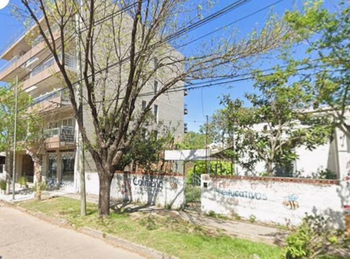 Terreno · 831m²
