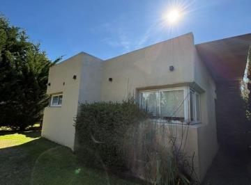 Quinta vacacional · 60m² · 3 Ambientes · 1 Cochera · Alquiler 24 Meses Casa en Barrio La Armonia