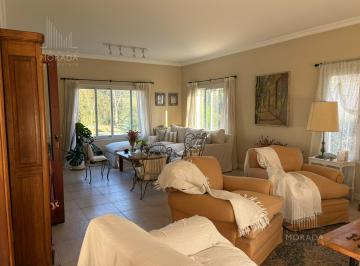 Casa · 12m² · 6 Ambientes · 3 Cocheras · Casa en Venta 6 Ambientes Venta Laguna del Sol