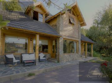 Casa · 226m² · 5 Ambientes · 2 Cocheras · Casa en Venta 4 Amb San Martin de Los Andes