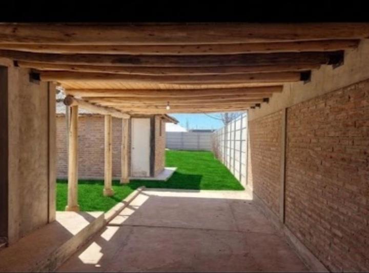 Casa · 91m² · 3 Ambientes · 2 Cocheras